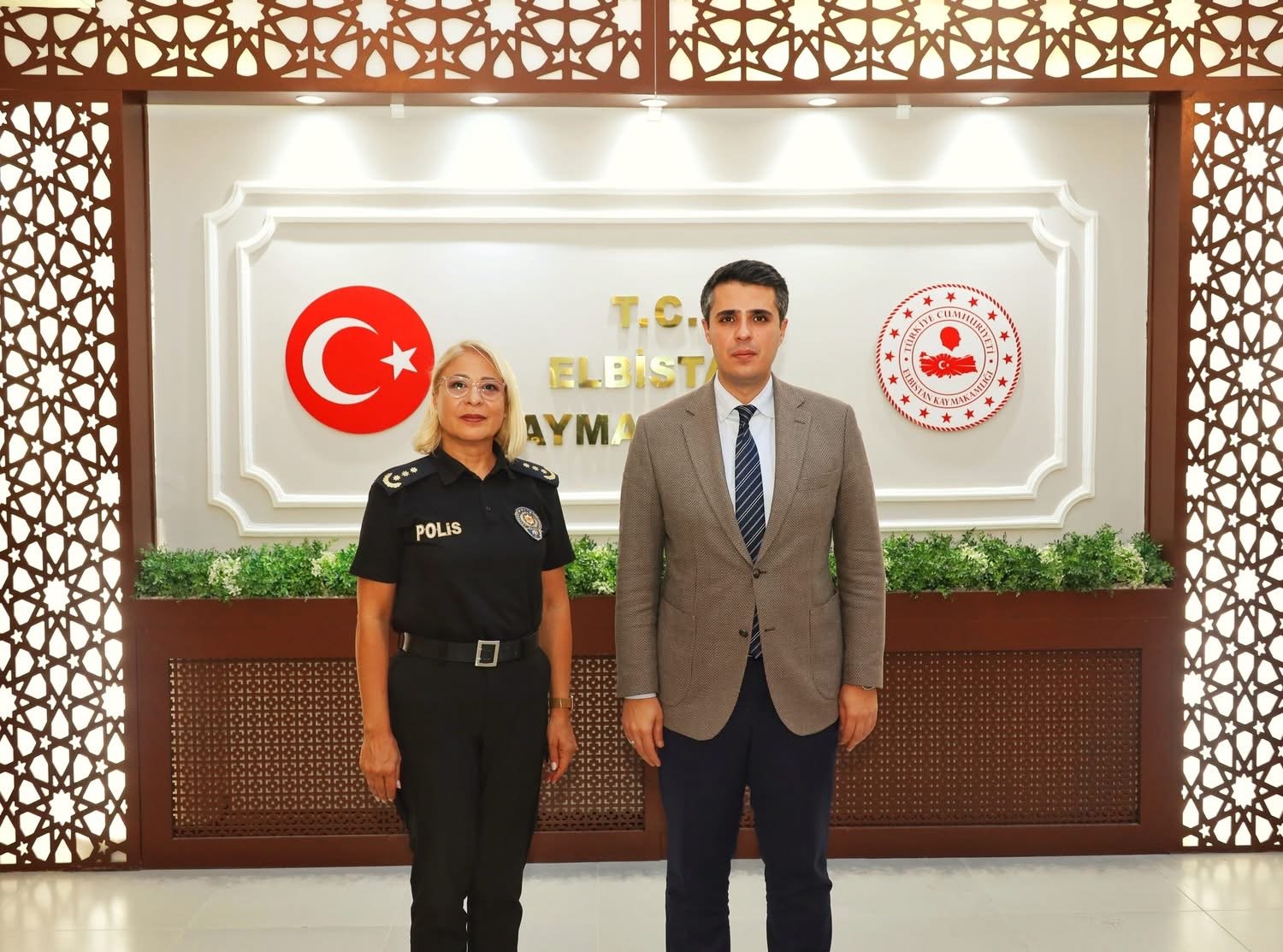 ELBİSTAN’IN YENİ EMNİYET MÜDÜRÜ BERRİN ÇEVİK GÖREVE BAŞLADI