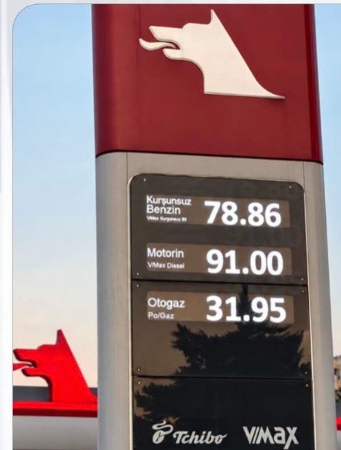 AKARYAKITA GELEN ZAM POMPALARA YANSIDI: MOTORIN 90 TL’YI AŞTI, BENZIN 80 TL’YE YAKLAŞTI