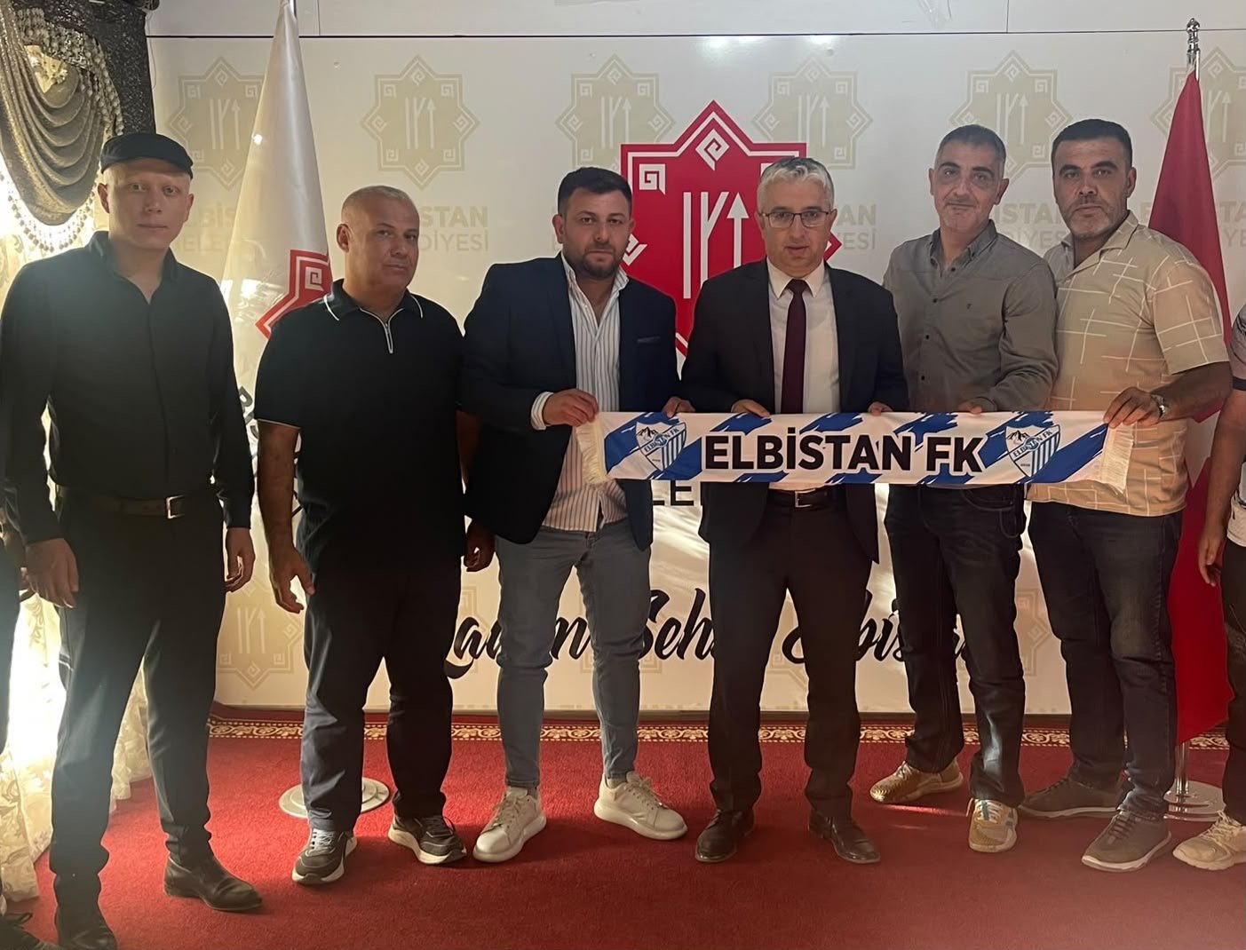 ELBİSTAN FK SPOR KULÜBÜ’NDEN BELEDİYE BAŞKANI ERKAN GÜRBÜZ’E ZİYARET fotoğraf 1