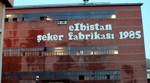 ELBİSTAN ŞEKER FABRİKASINDA YİNE AYNI SENARYO: ÇİFTÇİ KADERİNE TERK EDİLDİ, GÖZLER ANAHTAR PARTİ’YE ÇEVRİLDİ!